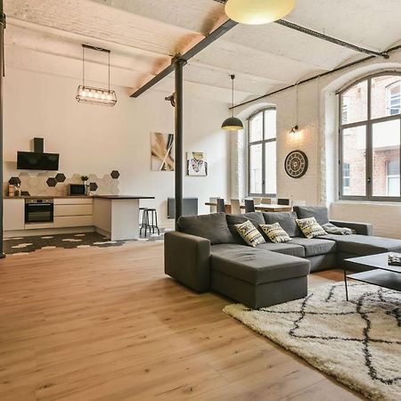 Loft De L'Usine - Welkeys Apartment Tourcoing Bagian luar foto