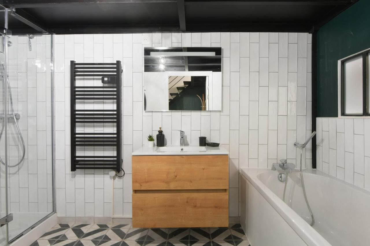 Loft De L'Usine - Welkeys Apartment Tourcoing Bagian luar foto